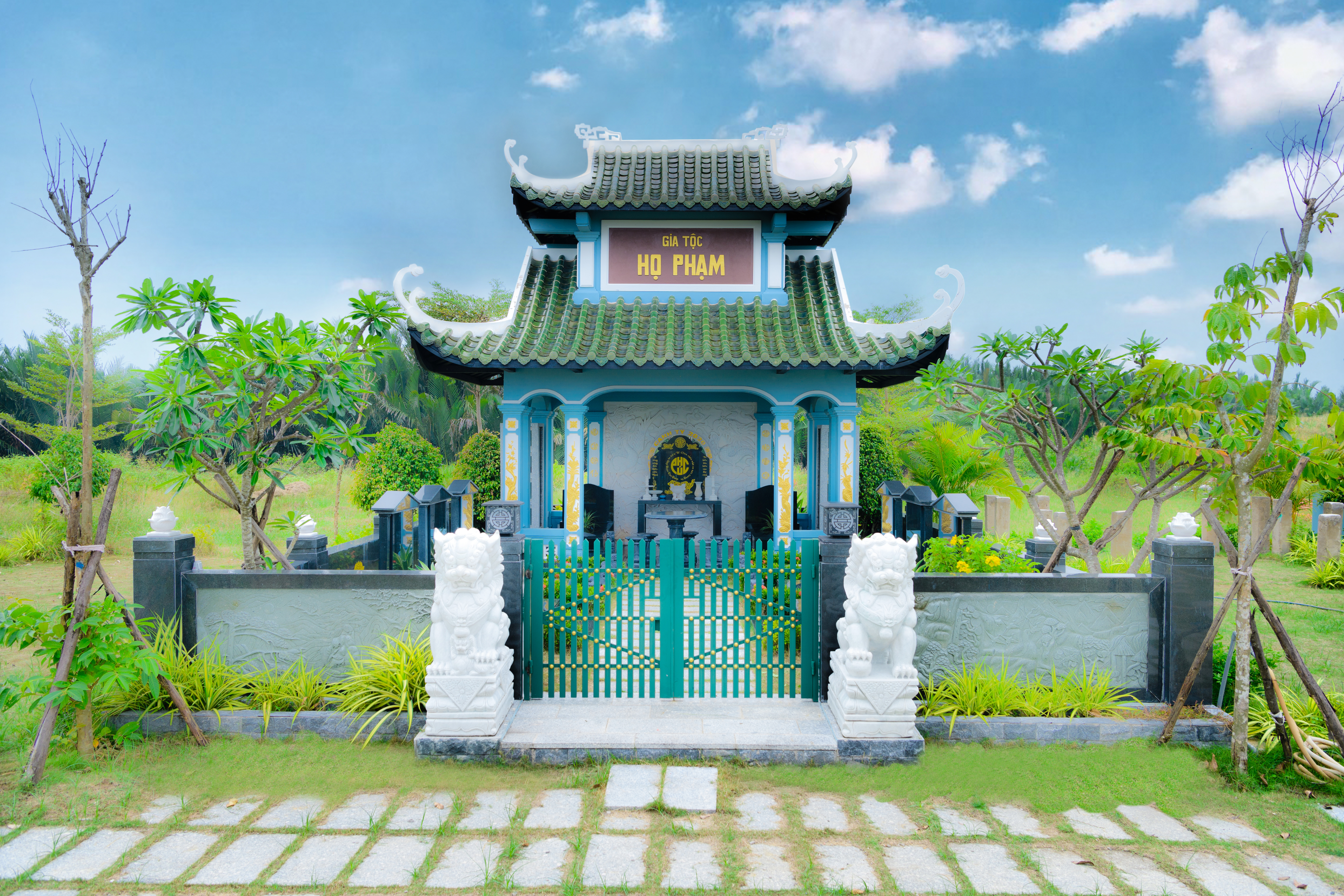 Mộ Họ Tộc